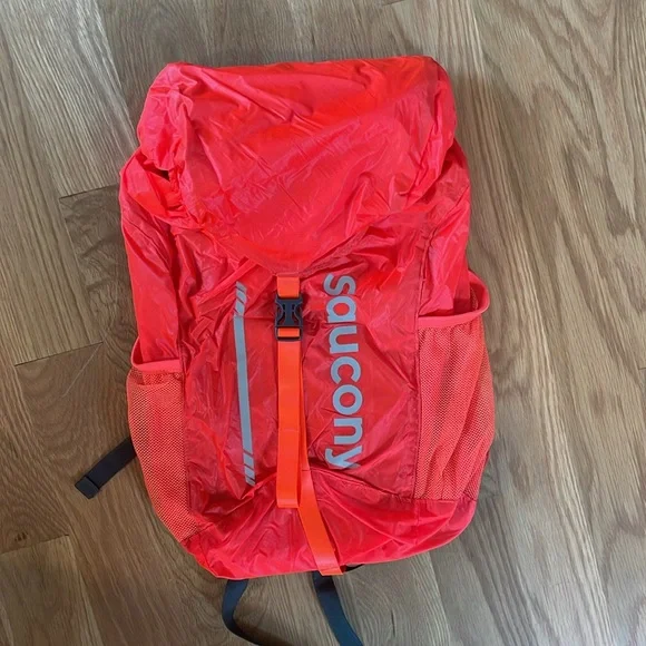 Saucony Speed of Lite Run Pack Backpack - Picture 1 of 8